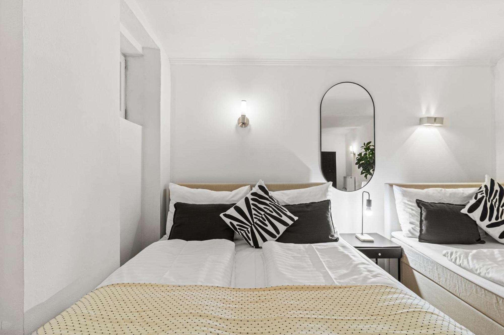 Paid Parking I Calm Location I 10 Minutes To S-bahn Apartment Wien